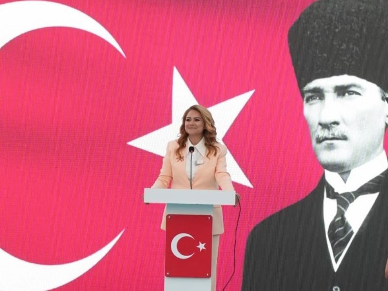 VERD���M�Z S�ZLER� TUTMANIN GURURUNU HEP B�RL�KTE YA�IYORUZ!