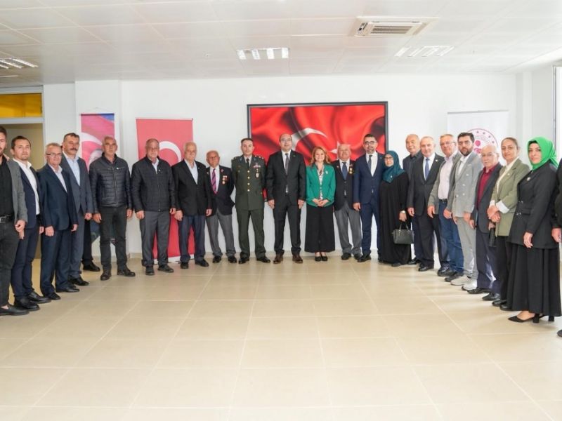 BA�KANIMIZ SAYIN M�GE YILDIZ TOPAK ERGENE PROTOKOL� BAYRAMLA�MA PROGRAMINA KATILDI!
