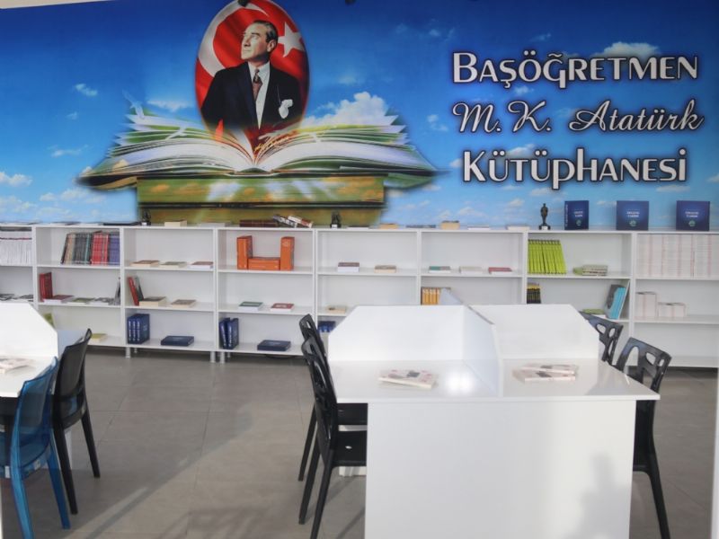 Başöğretmen Mustafa Kemal Halk Kütüphanesi artık hafta sonları da açık