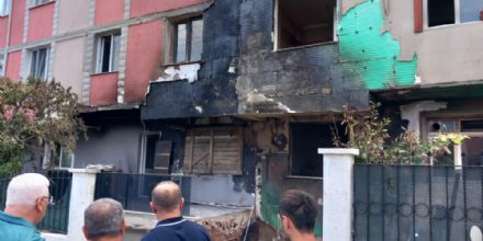 Ba�kan Y�ksel�den evi yanan aileye ge�mi� olsun ziyareti