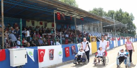 Ergenede Engelsiz Atletizm Yarmas Yapld