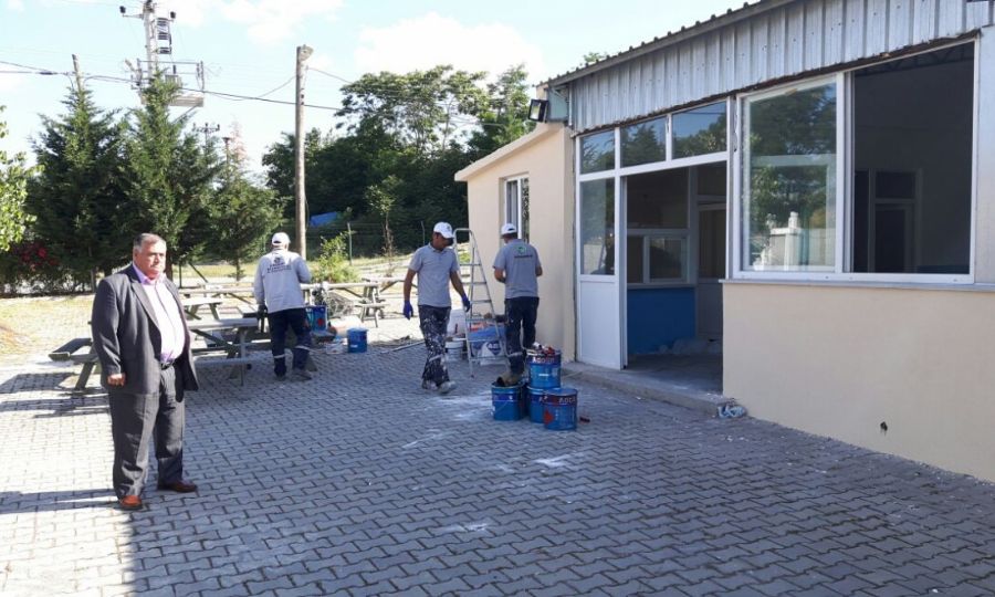Ergenede Dn Salonlarnn Bakm ve Onarm  almalar Devam Ediyor