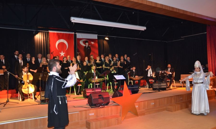 Halk Eitim Merkezi Trk Sanat Mzii Topluluundan Muhteem Konser
