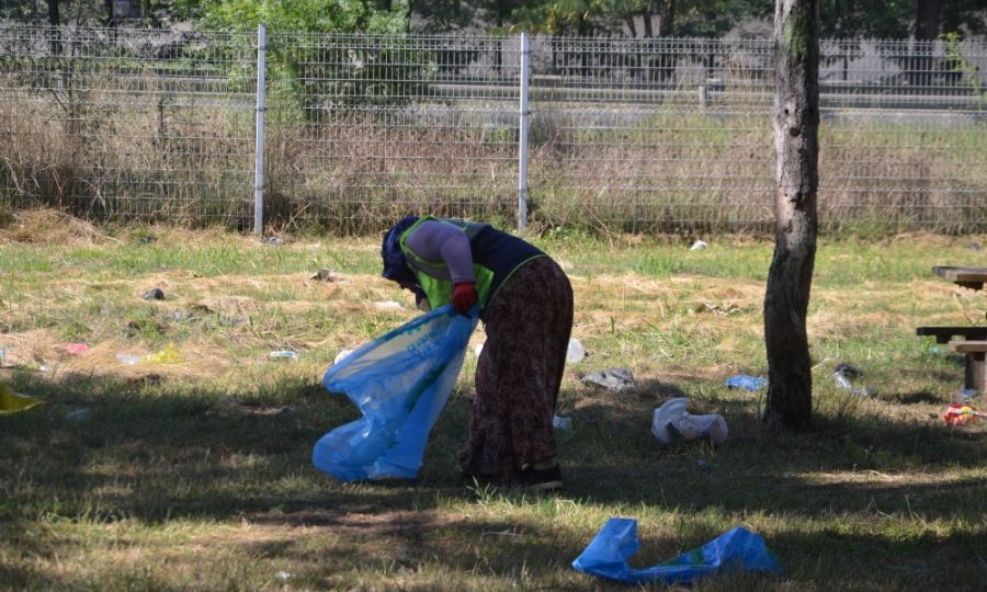 Piknik Alanndaki pler Temizlendi