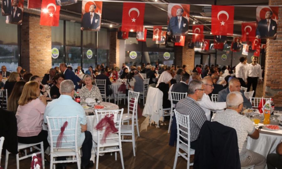 Ergene Belediyesinden gaziler ile ehit aileleri onuruna yemek