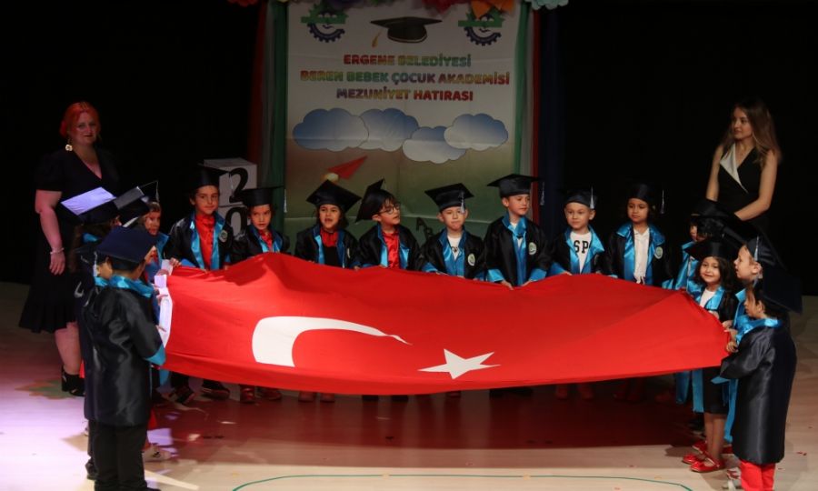 Ergene Belediyesi Beren Bebek ocuk Oyun Evi rencileri Yl Sonu Gsterileri ve Mezuniyet Trenlerini Gerekletirdiler
