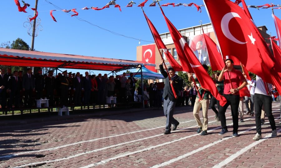Ergenede 29 Ekim Cumhuriyet Bayram Cokuyla Kutland
