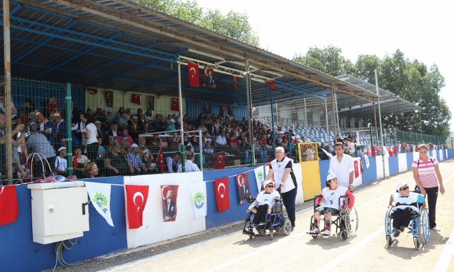 Ergenede Engelsiz Atletizm Yarmas Yapld