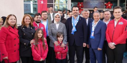 GEN�LER�M�ZLE GELECE�E Y�R�YORUZ!
