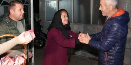 BA�KANIMIZ M�GE YILDIZ TOPAK VATANDA�LARIN KAND�L�N� KUTLADI!