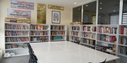Ergene Belediyesi Atatrk Gnllleri Zbeyde Hanm Ktphanesi Covid-19 Kurallarna Uyularak Hizmet Veriliyor
