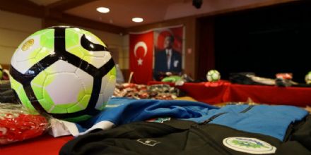 Ergene Belediyesinden Amatr Spor Kulplerine 330 bin TLlik Maddi Destek