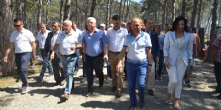 Bakan Yksel Sinoplular Derneinin Piknik lenine Katld