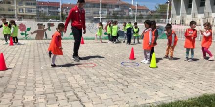Ergene Belediyesi Beren Bebek ocuk Oyun Evinde Kkler Elenerek Spor Yapt