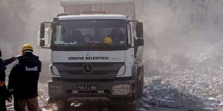 Ergene Belediyesi  Makineleri Deprem Blgesinde alyor