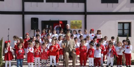 Başkan Yüksel’den 23 Nisan kutlaması