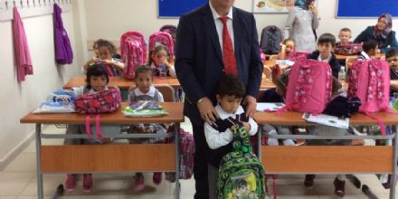 Ergene Belediyesinden rencilere anta ve Krtasiye Destei