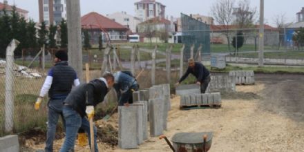 Ula� Mahallesinde Kilit Parke Ta� D��eme �al��malar�na Ba�land�