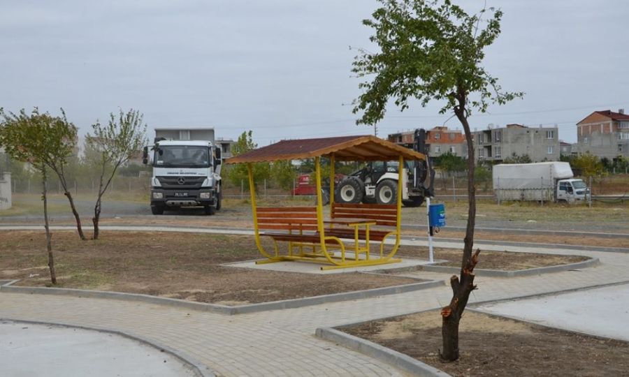 Sevgi Parknda almalar Devam Ediyor