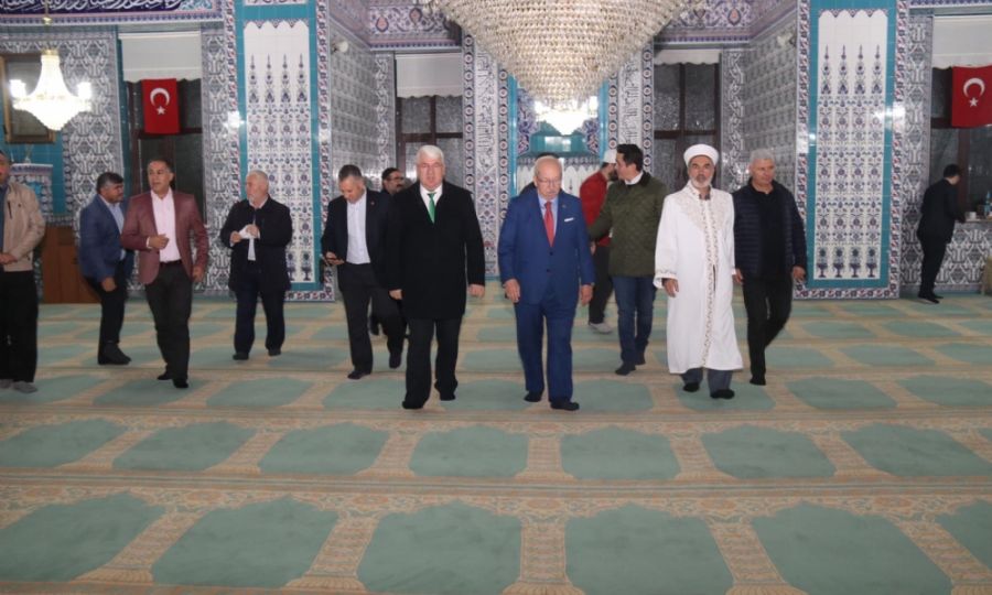Bakanlar Yksel ve Albayraktan Trkiye ampiyonu imama dl