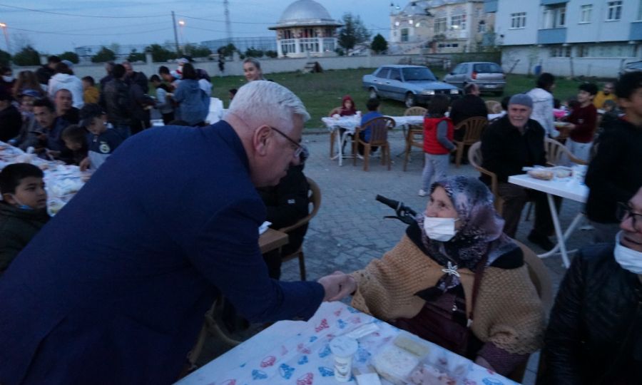Sevgi Sofras Cumhuriyet Mahallesinde Kuruldu