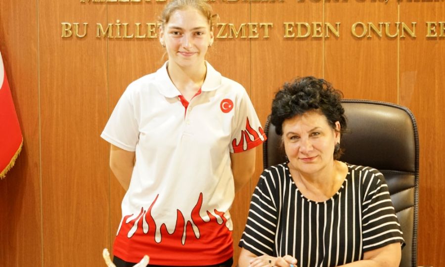 �ampiyon sporculardan Ergene Belediyesine ziyaret