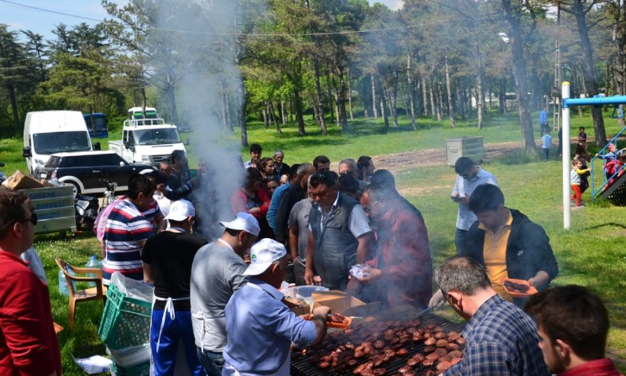 Belediye Personeli, 1 Mays Piknikte Kutlad