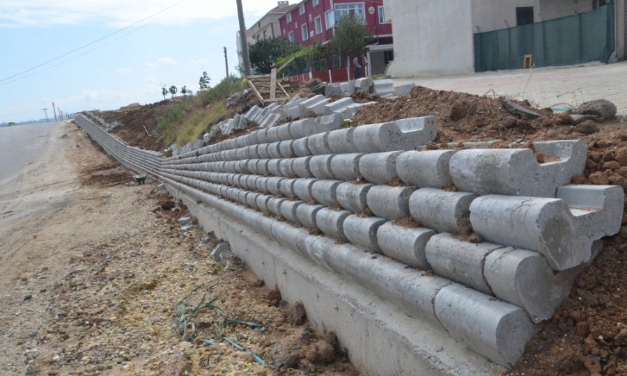 Ege Caddesinde �ev Ta�� Uygulamas� H�zla Devam Ediyor