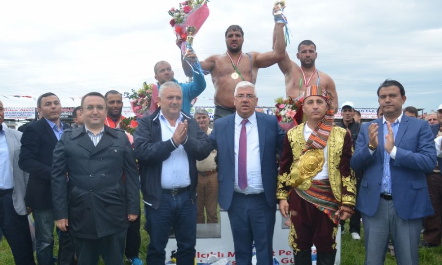 3. Geleneksel Kzlckl Mahmut Pehlivan Yal Greleri Yapld