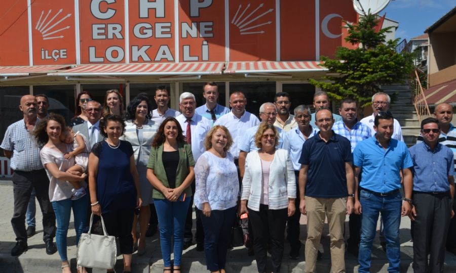 Bakan Yksel Partilileriyle Bayramlat