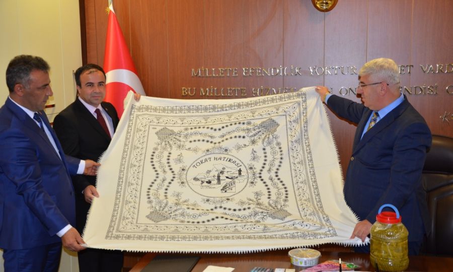 Ergene Tokat Sulusarayllar Derneinden Bakan Yksele Ziyaret