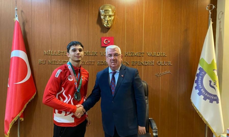 Ergene Belediye Bakan Rasim Yksel Ergeneli Milli Sporcular Misafir Etti