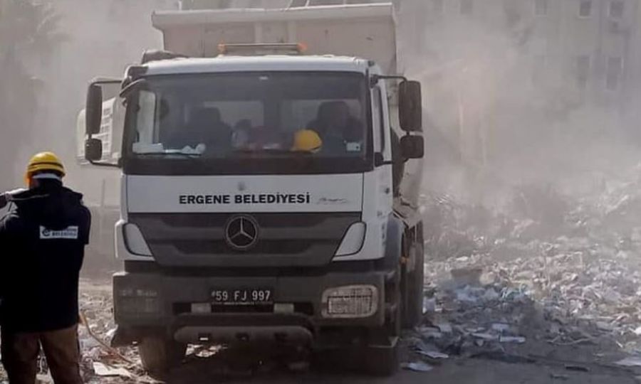 Ergene Belediyesi  Makineleri Deprem Blgesinde alyor