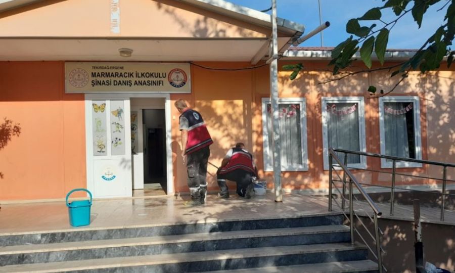 Ergene Belediyesi Okullara Desteini Srdryor