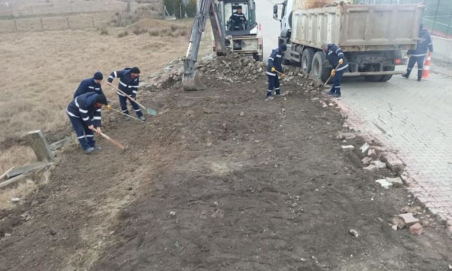 Ergenede Kaldrm ve Yol Tamiri almalar Devam Ediyor