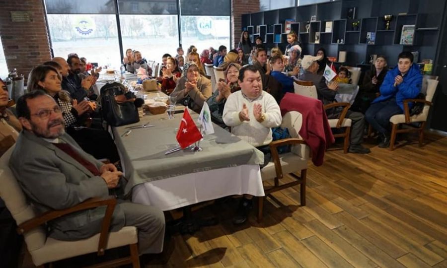 Ergenede engelleri sevgi ile ayoruz