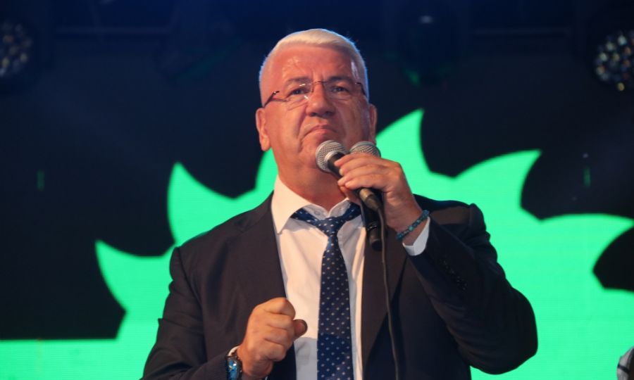 Bakan Rasim Yksel ocuklarmzn Nikahlarn da Ben Kyacam, Bakanl Brakmyorum