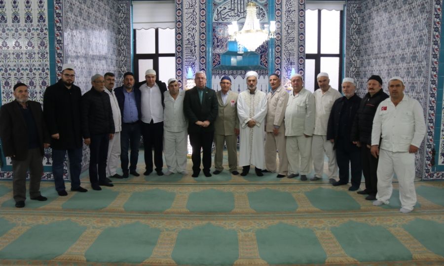 Ergene Belediye Bakan Rasim Yksel Umrecileri Dualarla Uurlad