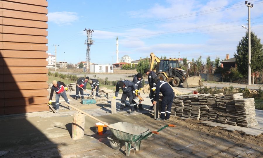 Ergenenin Cazibe Merkezinde almalar Sryor