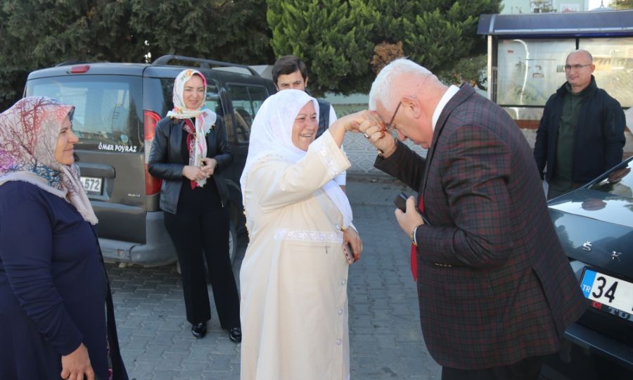Ergene Belediye Bakan Rasim Yksel Umrecileri Dualarla Uurlad