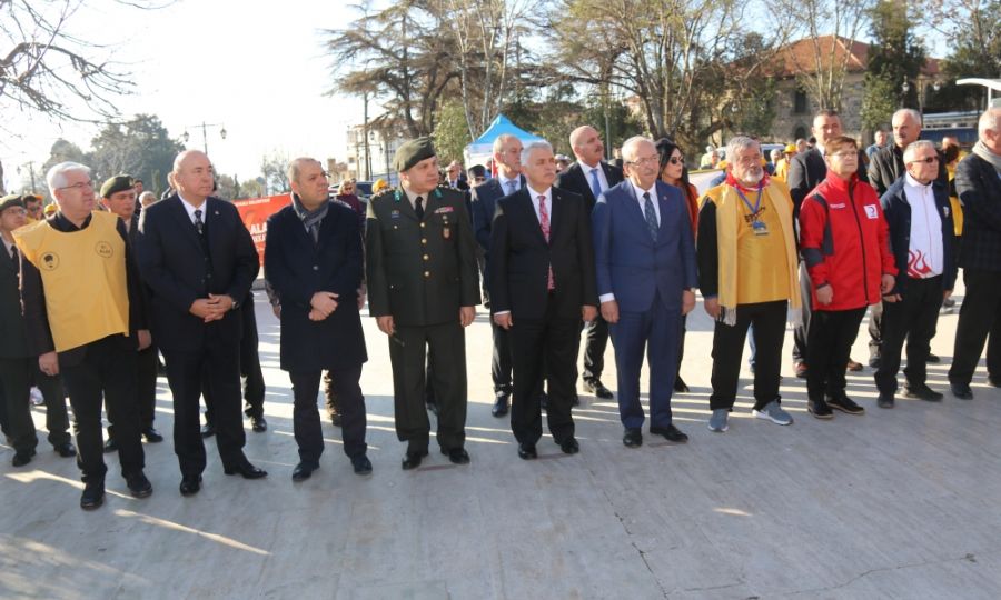 Ba�kan Y�ksel 57. Alay Y�r�y�� Komitesinin Program�na Kat�ld�