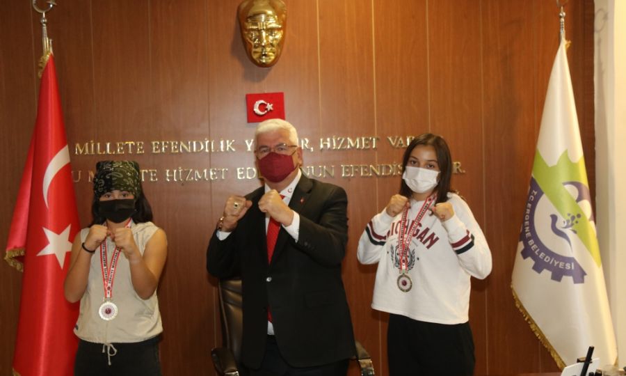 �ampiyonlardan Ba�kan�a Ziyaret