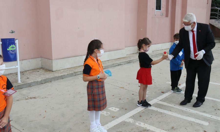 Ergene Belediye Bakan Szn Tuttu rencilere Boza Datt