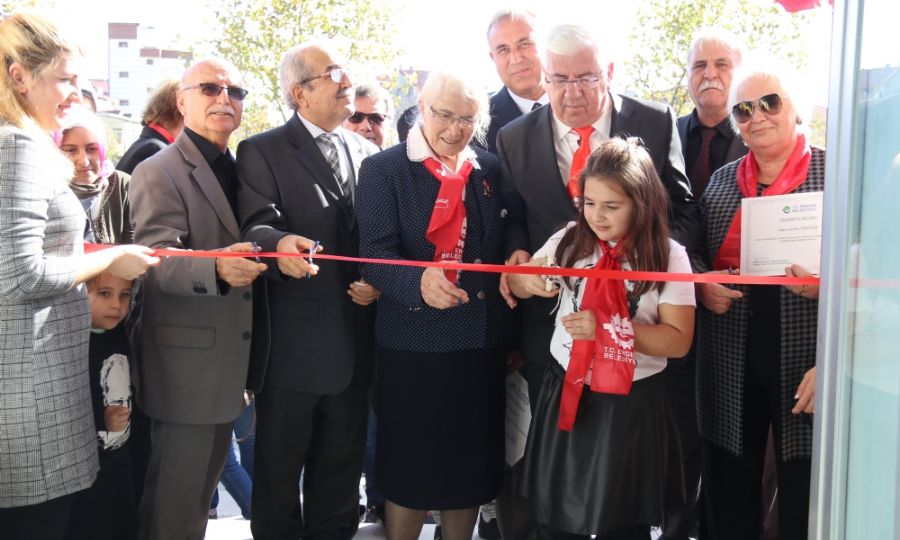 Ergenede Atatrk Gnllleri Zbeyde Hanm Ktphanesi Ald
