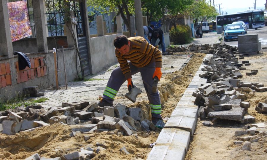 Ergenede Kaldrm Yenileme almalar Devam Ediyor