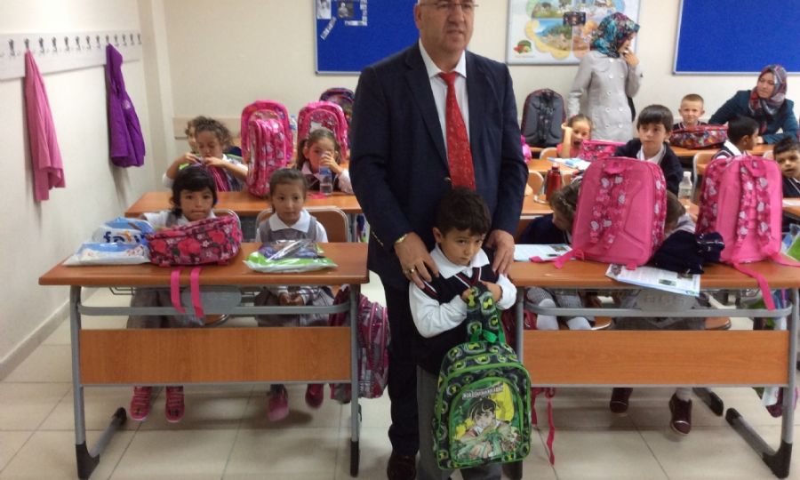 Ergene Belediyesinden rencilere anta ve Krtasiye Destei