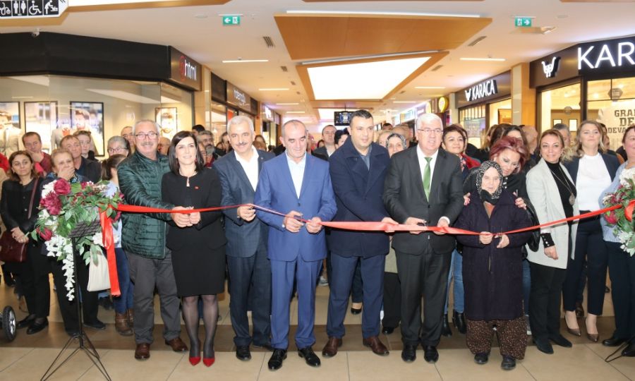 Bakan Yksel Bakan Yardmcsnn Sergi Alna Katld