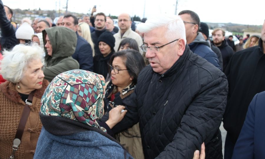 Bakan Yksel Anma Trenine Katld