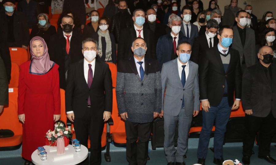 Ergenede 12 Mart stiklal Marmzn Kabul ve Mehmet Akif Ersoyu Anma Program Dzenlendi