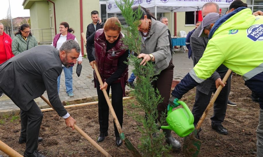 ERGENEMİZ’DE FİDANLAR GELECEĞE NEFES OLDU!